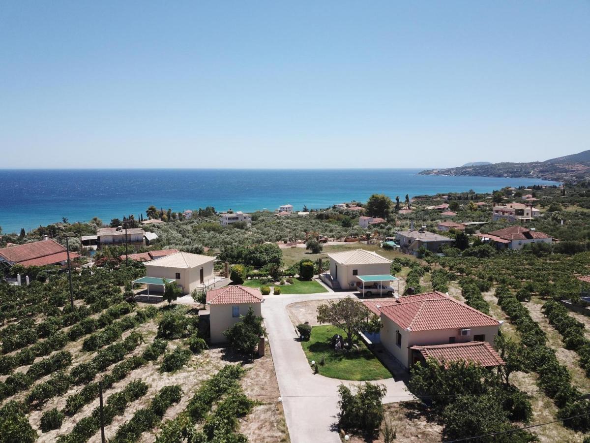 Takis Bizos House 1 Villa โคโรนิ ภายนอก รูปภาพ